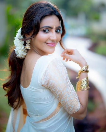 Pure silk Kanjivaram Saree with Blouse piece (off white)