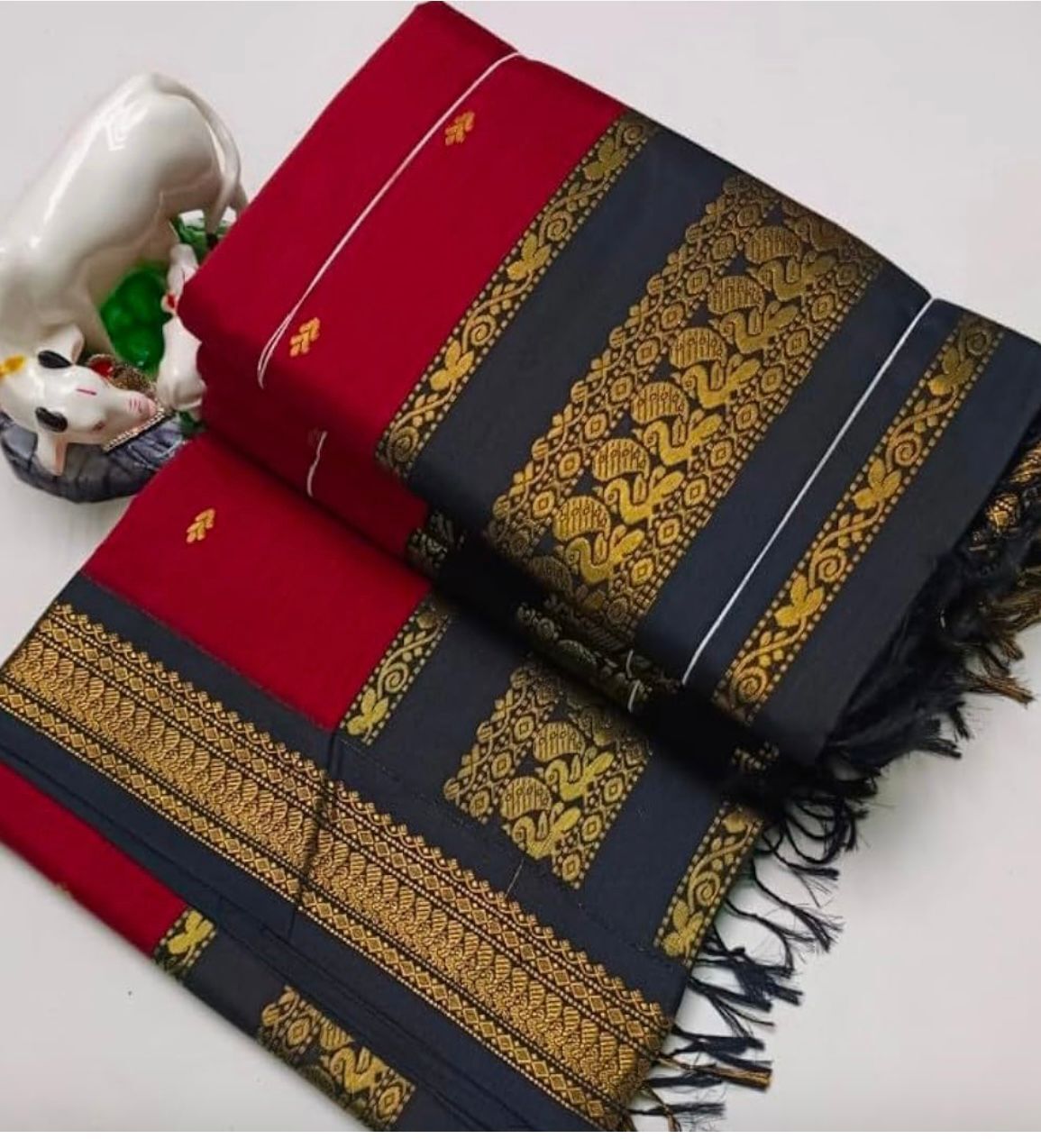 Pure Kalyani Cotton Saree Lata Gadwal Design (Red & Black)